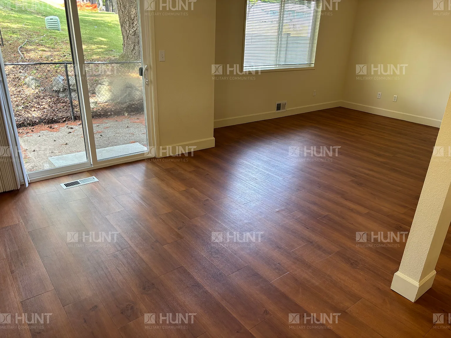 4 bed, 2.5 bath, 1363 sqft, $3,126 — Photo 3