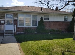 24690 Kelly Rd, Eastpointe, MI 48021