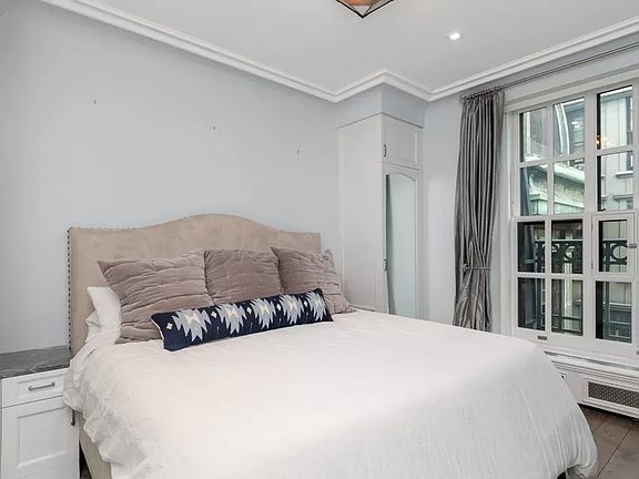 4th image of 2109 Broadway APT 16157