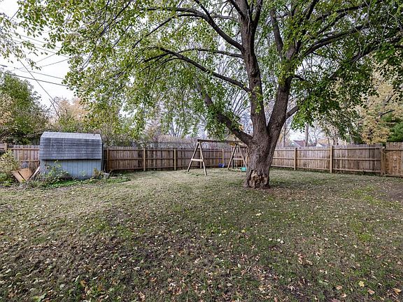 5th image of 1001 Dayton Ave