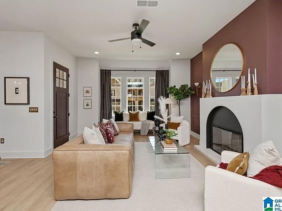 5th image of 4422 Foxcote Ln