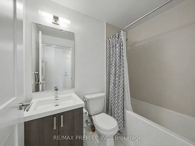 7895 Jane St #3015 — Photo 12