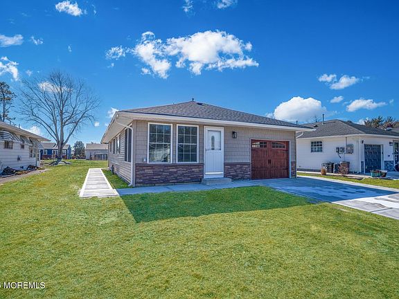 2nd image of 377 Saint Thomas Drive