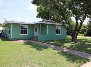 2714 Vine St, Brownwood, TX 76801