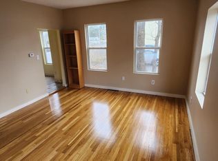 166 Chauncy St #1, Mansfield, MA 02048