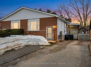 16 John St #A, Penetanguishene, ON L9M 1N8