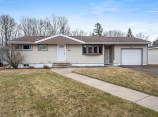 606 Maple Bend Dr, Duluth, MN 55811