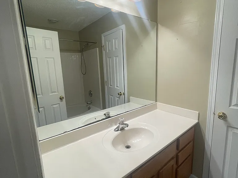 16737 Timber Crossing Rd — Photo 13