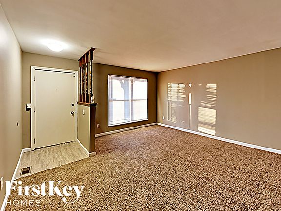 3rd image of 1912 Lakemont Ln