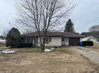3693 Center St, Ravenna, MI