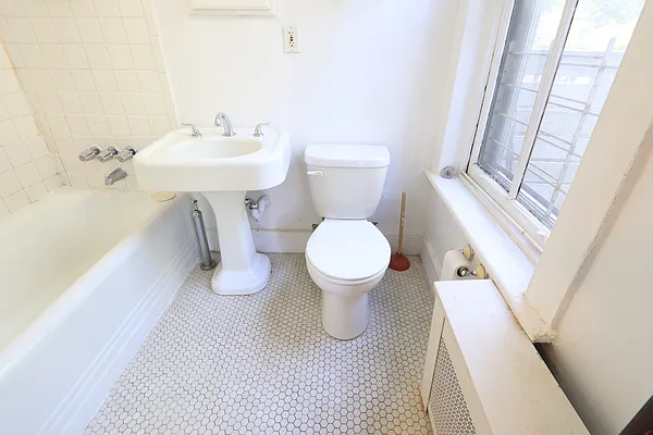 Rented by Douglas Elliman | media 14