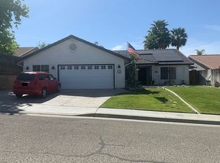 109 Terrace Dr, Taft, CA 93268