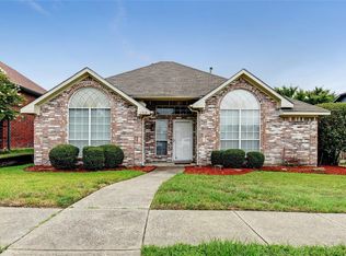 1514 Post Oak Dr, Rowlett, TX 75089