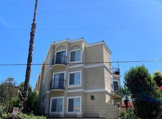 18644 Clark St UNIT 7, Tarzana, CA 91356