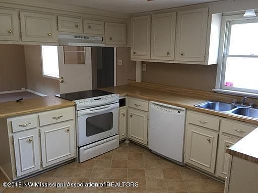 2nd image of 230 Vinson Rd