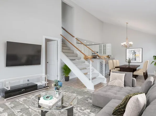 930 Via Mil Cumbres Unit 137, Solana Beach, CA 92075