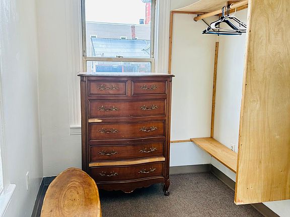 3rd image of 807 E Main St #6