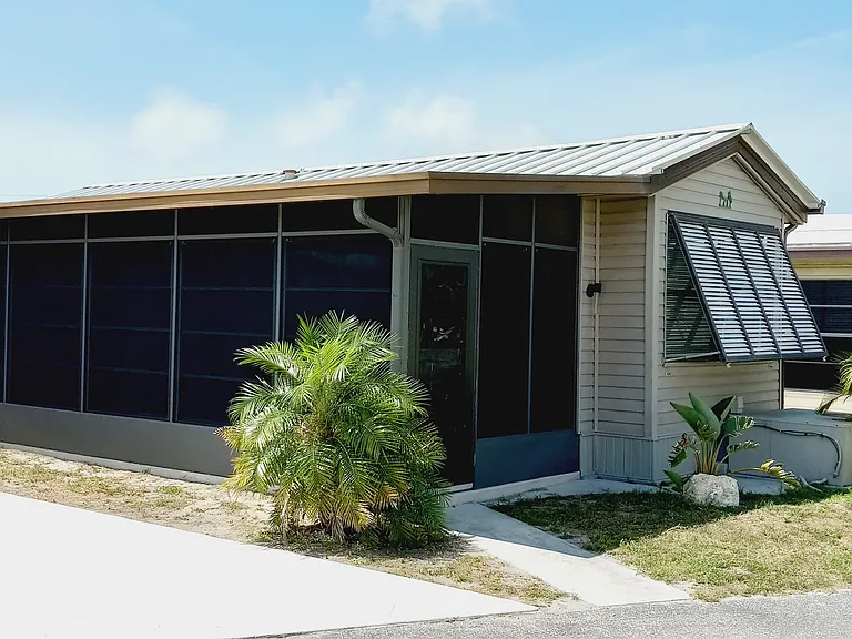 1475 Flamingo Dr — Photo 10