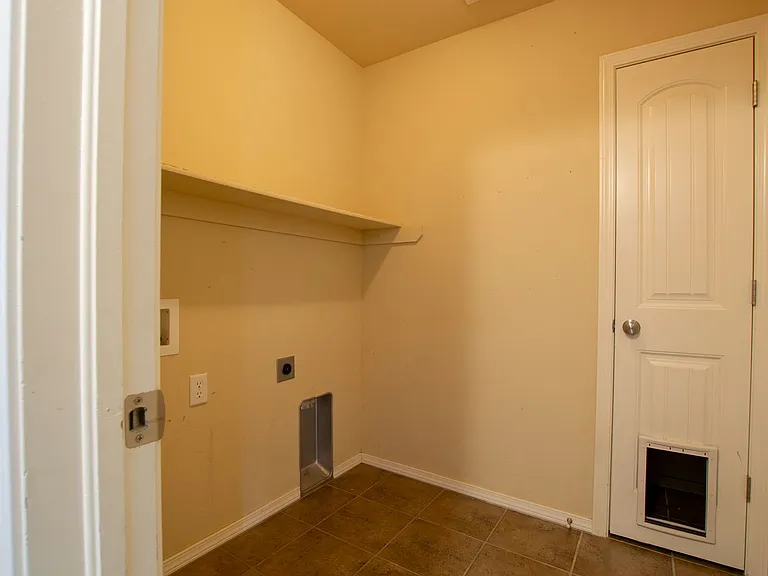 15316 Nightshade Dr — Photo 31