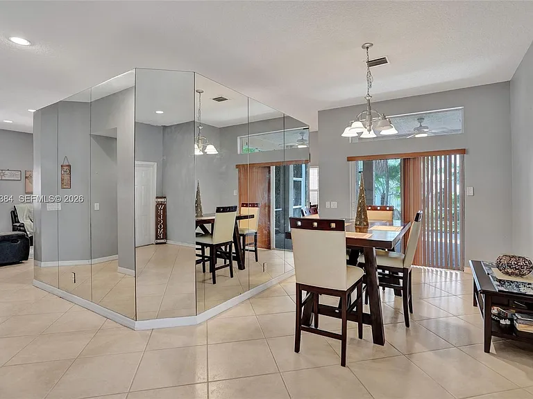 4219 Sabal Ridge Cir — Photo 7