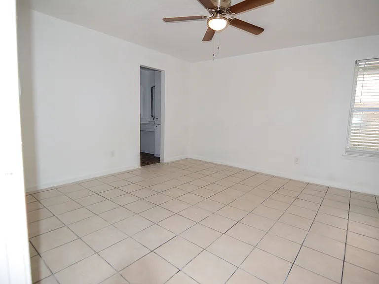 3229 Scotch Moss Ln — Photo 9