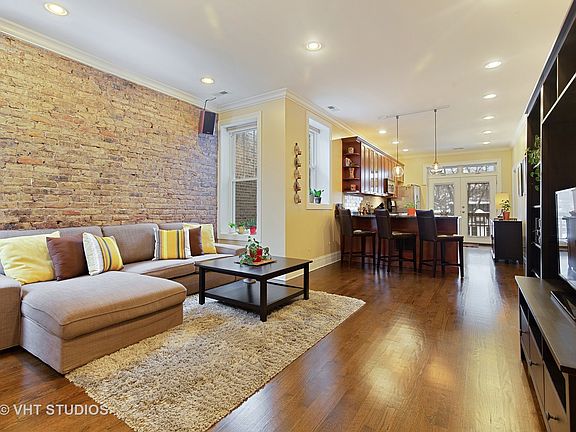 4th image of 2661 W Leland Ave APT 2