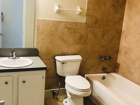 5th image of 110 Danya Ct