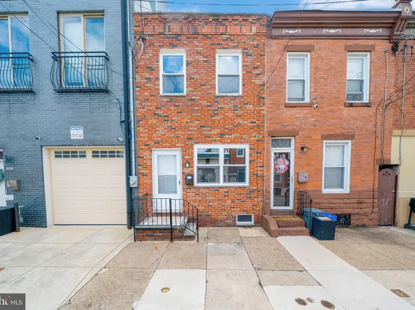 2639 Almond St, Philadelphia, PA 19125