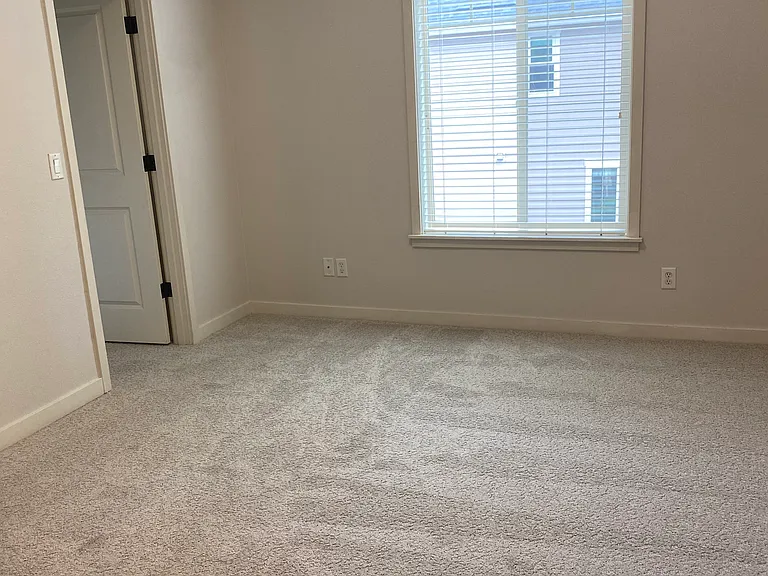 1741 Dollar End — Photo 10