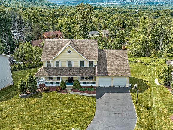 2nd image of 3109 Sally Dr