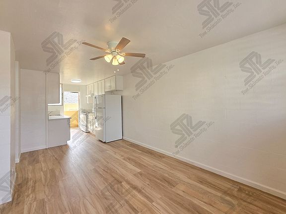 3rd image of 1742 Young St APT 203