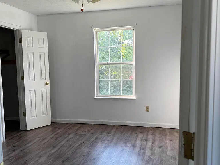 748 Pauline Ave — Photo 16
