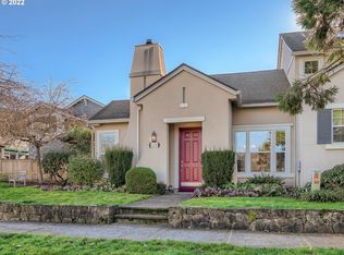6190 NE Rosebay Dr, Hillsboro, OR 97124