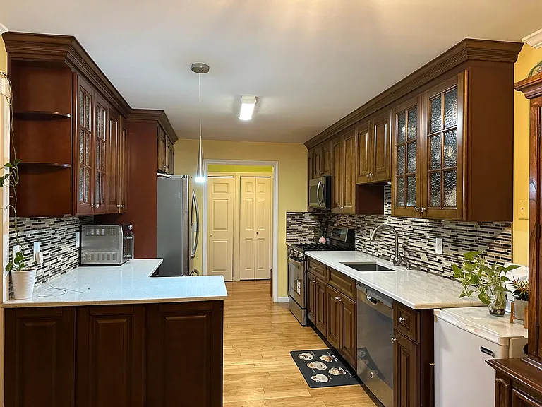 50 Riverview Ct — Photo 5