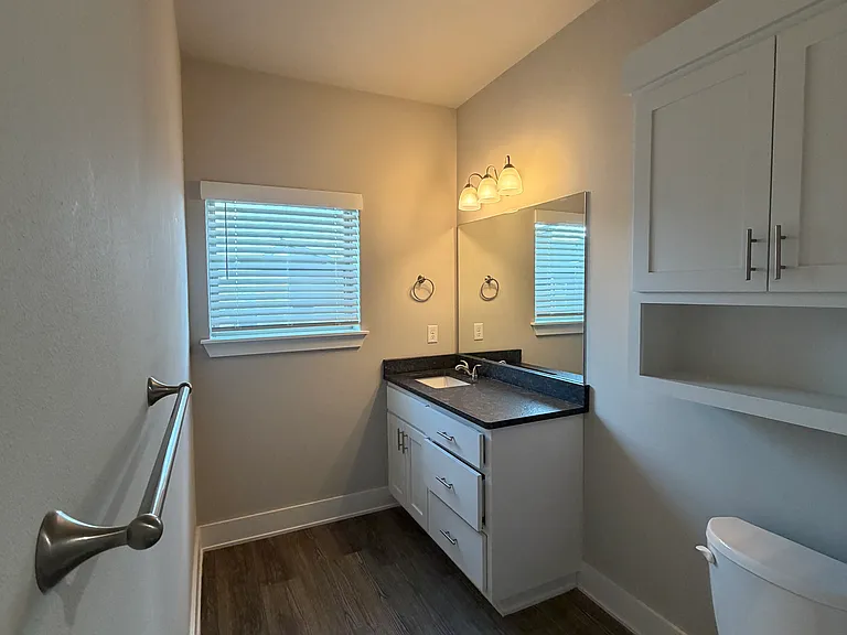 2176 W Moore Ln — Photo 10
