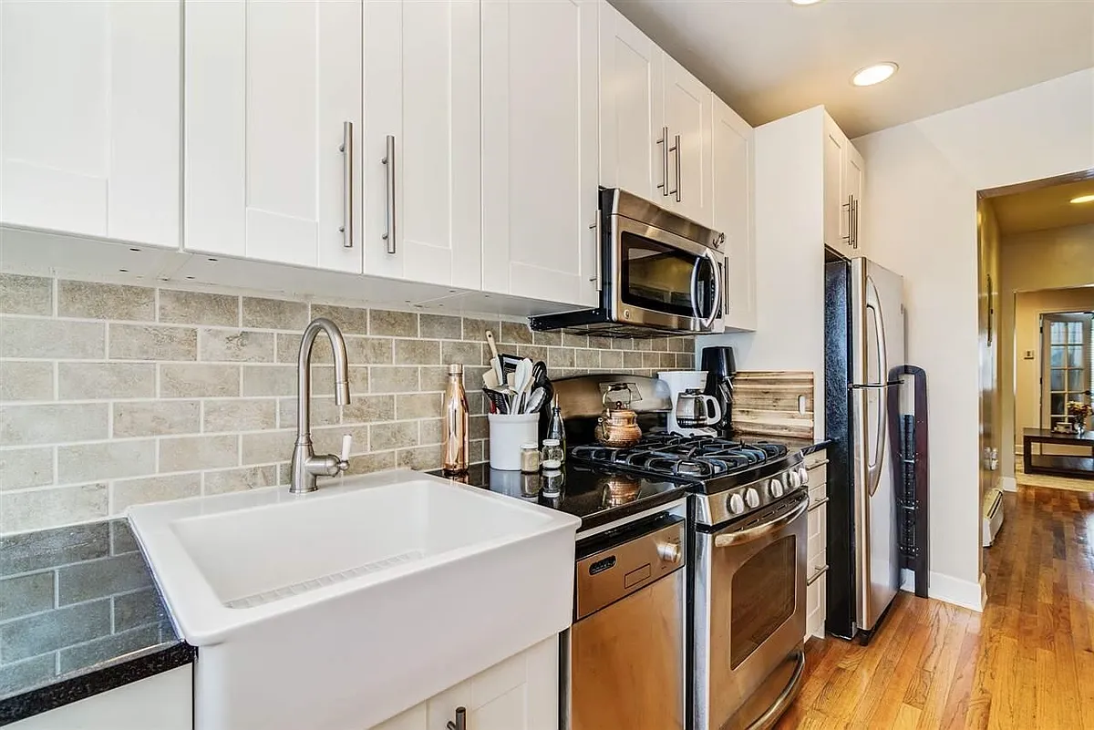 Building Photo - 708 Jefferson St #2R