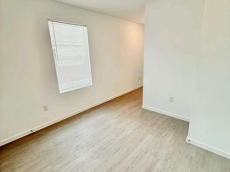 20910 Sumac Grv — Photo 6