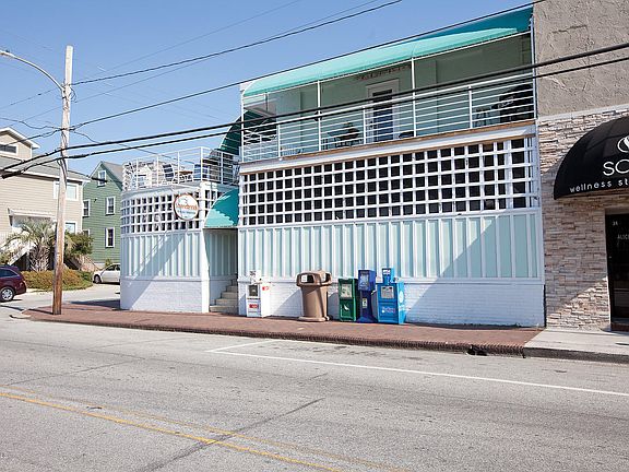 2nd image of 40 N Lumina Avenue #103