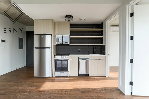 Rented by ERNY LLC | media 20
