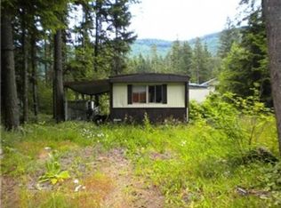 8322 Beaver Ct, Maple Falls, WA 98266