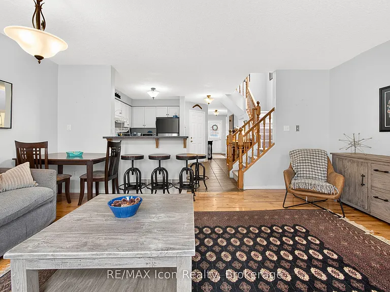 537 Beaver Creek Cres — Photo 20