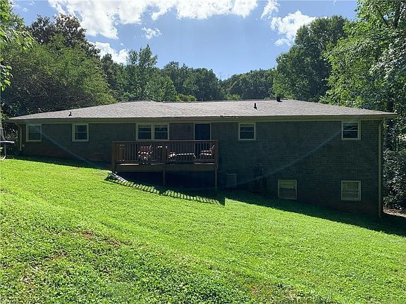 3rd image of 3865 Rosita Ave