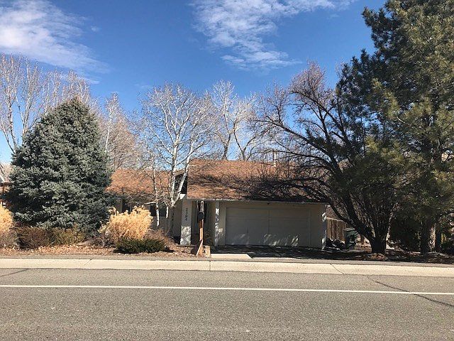 1st image of 2394 Mariposa Dr