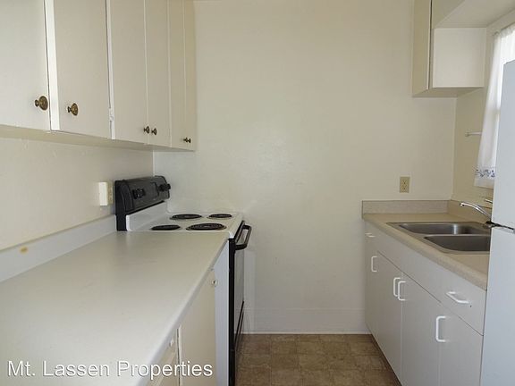 2nd image of 230 1/2 Ash St