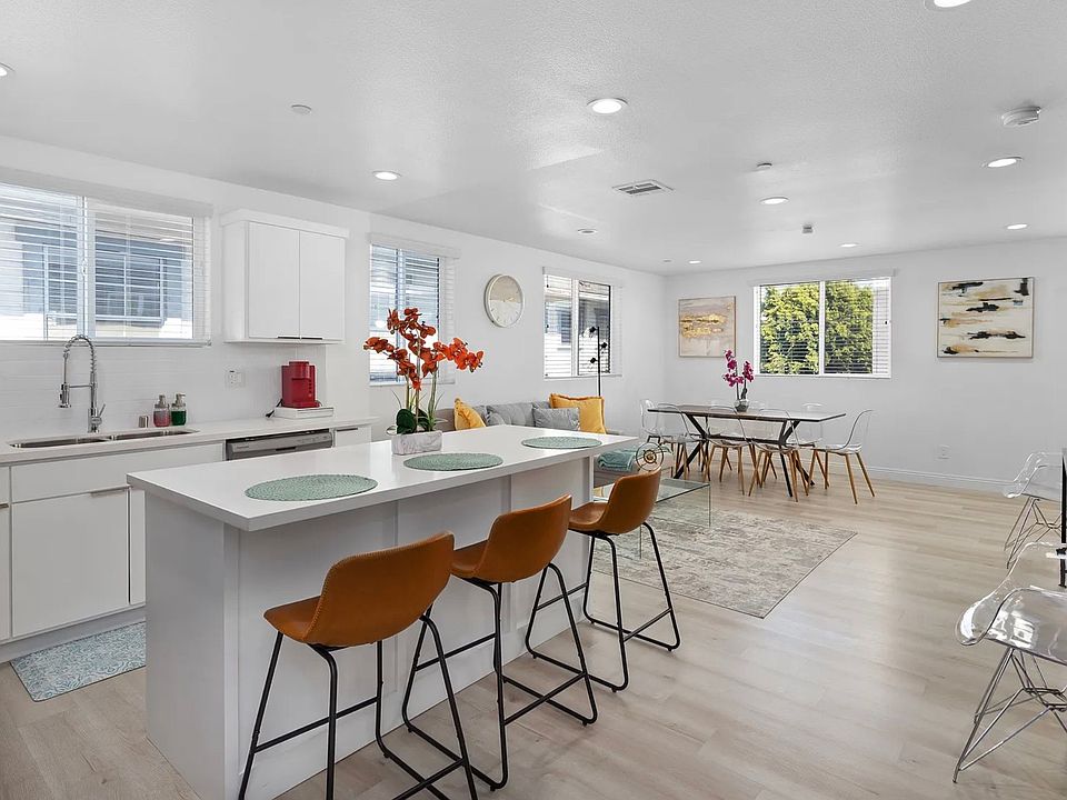 1st image of 4157 S Normandie Ave #4159