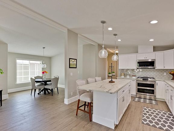 3rd image of 798 Spindrift St #798