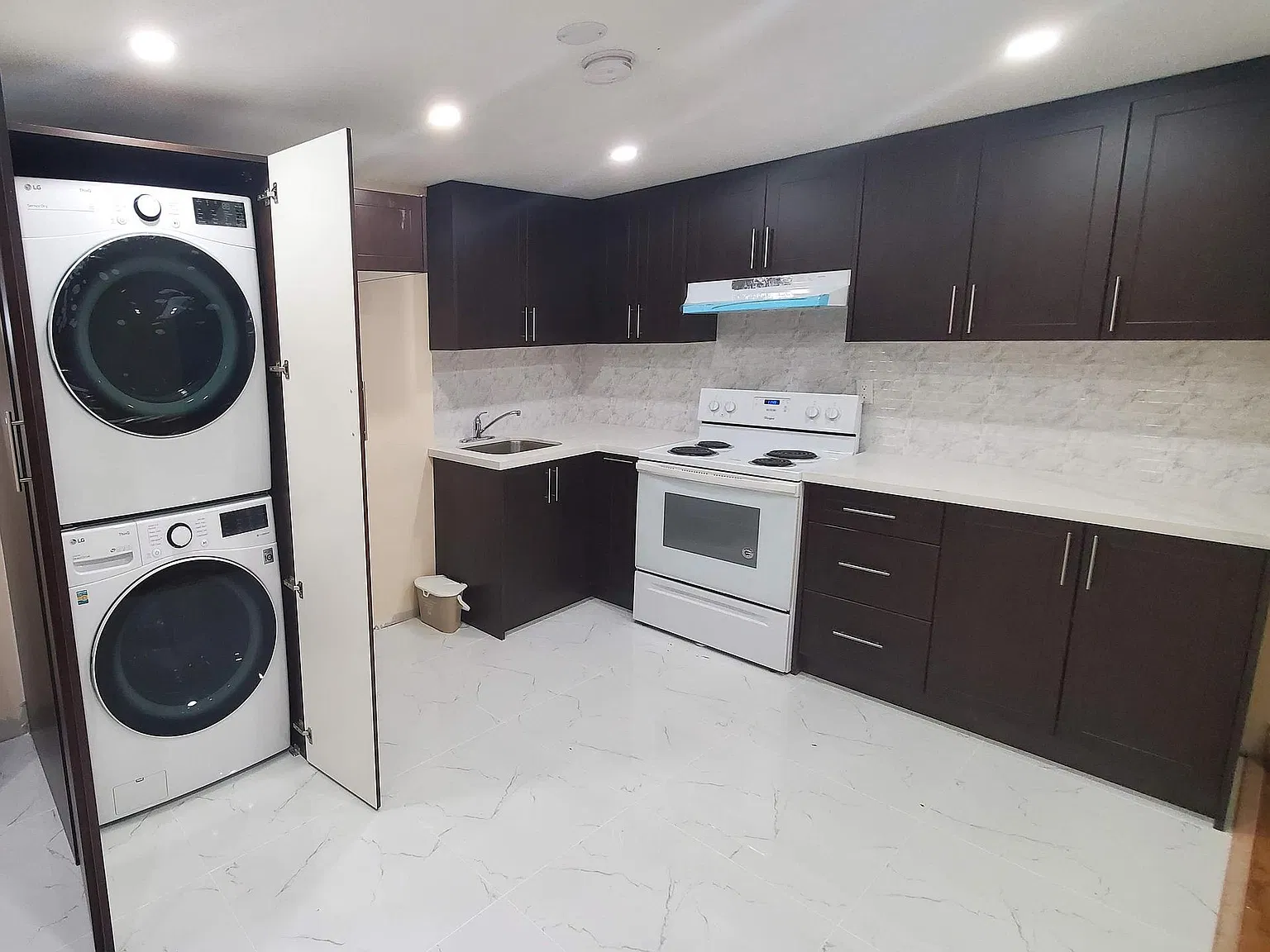 2 bed, $1,650 — Photo 4
