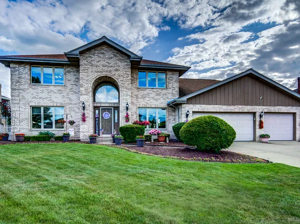 8707 Timbers Pointe Dr E, Tinley Park, IL 60487