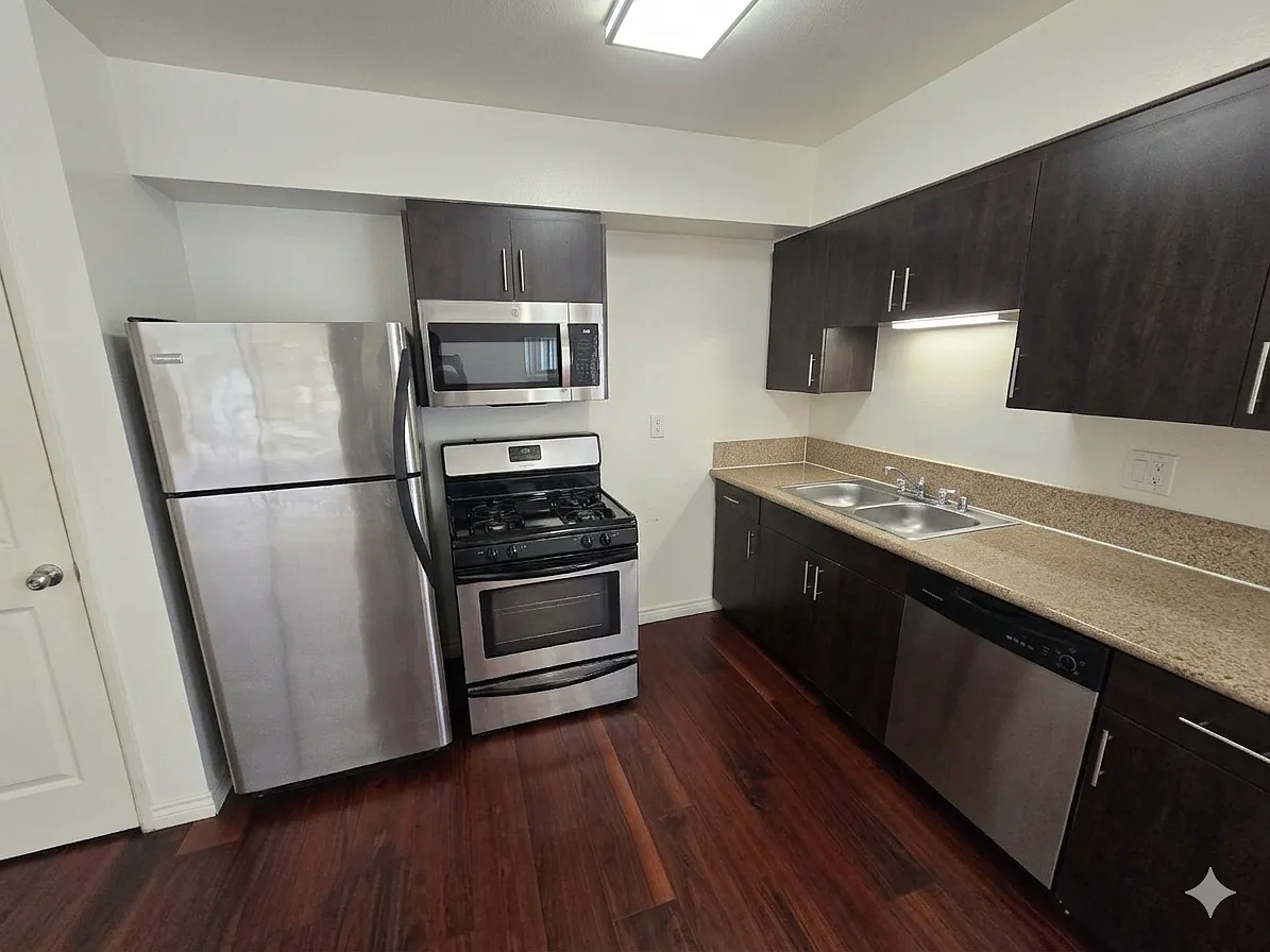 1 bed, 650 sqft, $1,850 — Photo 3
