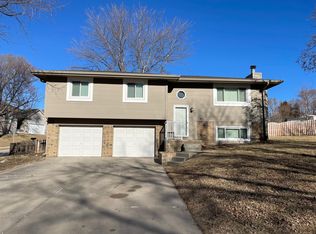 19016 Costanzo Cir, Elkhorn, NE 68022